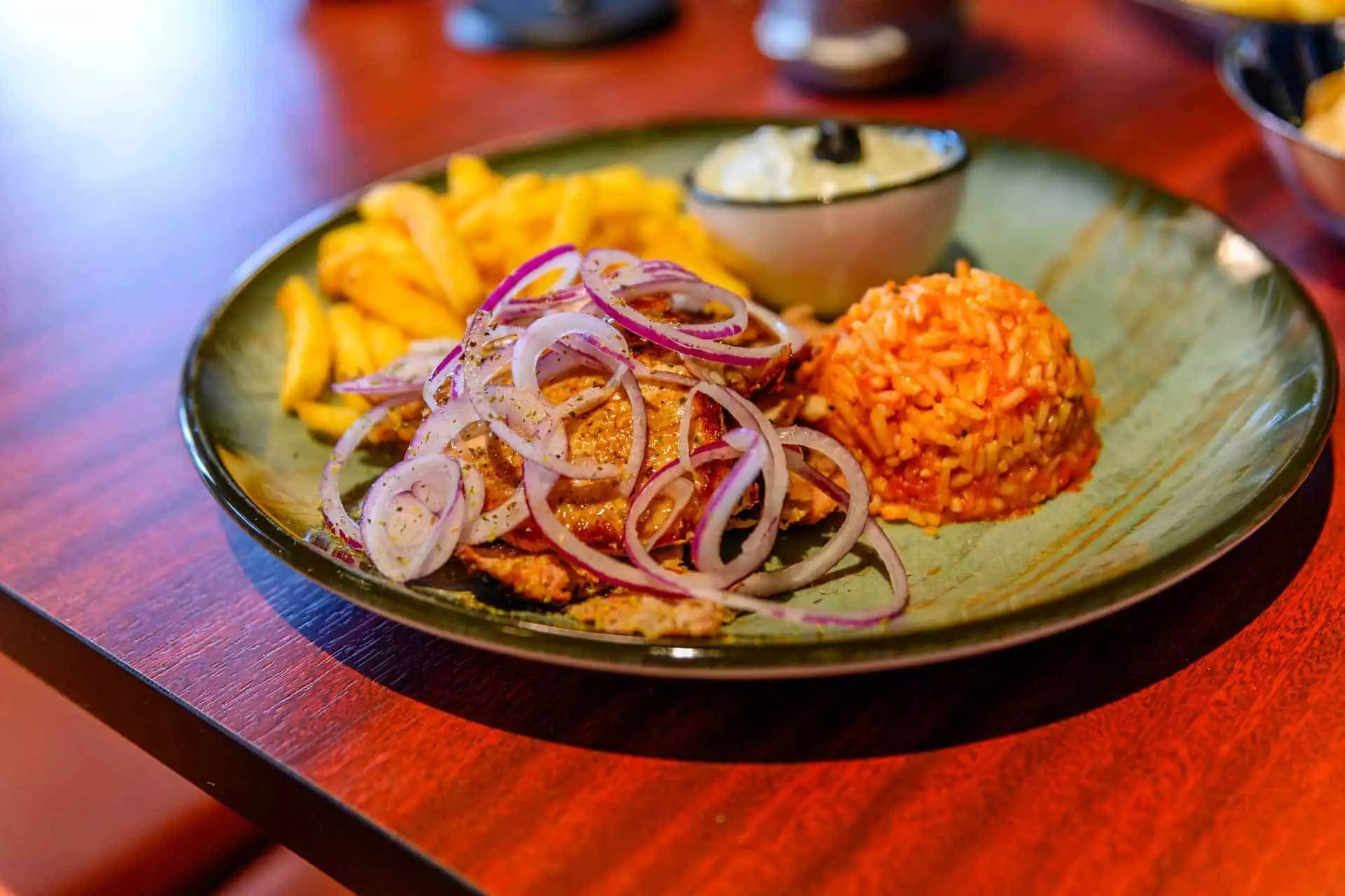 Mykonos Ueberlingen Griechische Spezialitaeten Loes Klinker JXcgx_U7eh4 Unsplash